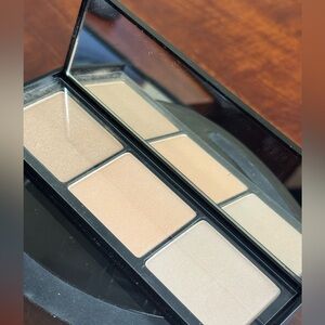 Mally Highlighter / Neutral Eyeshadow Palette